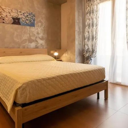 Qualita E Amore Rooms Loreto Exterior photo